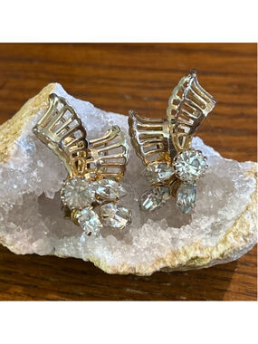 Women's B. A. Ballou patent Gold Tone Clear Rhinestone Clip-On Earrings One Size